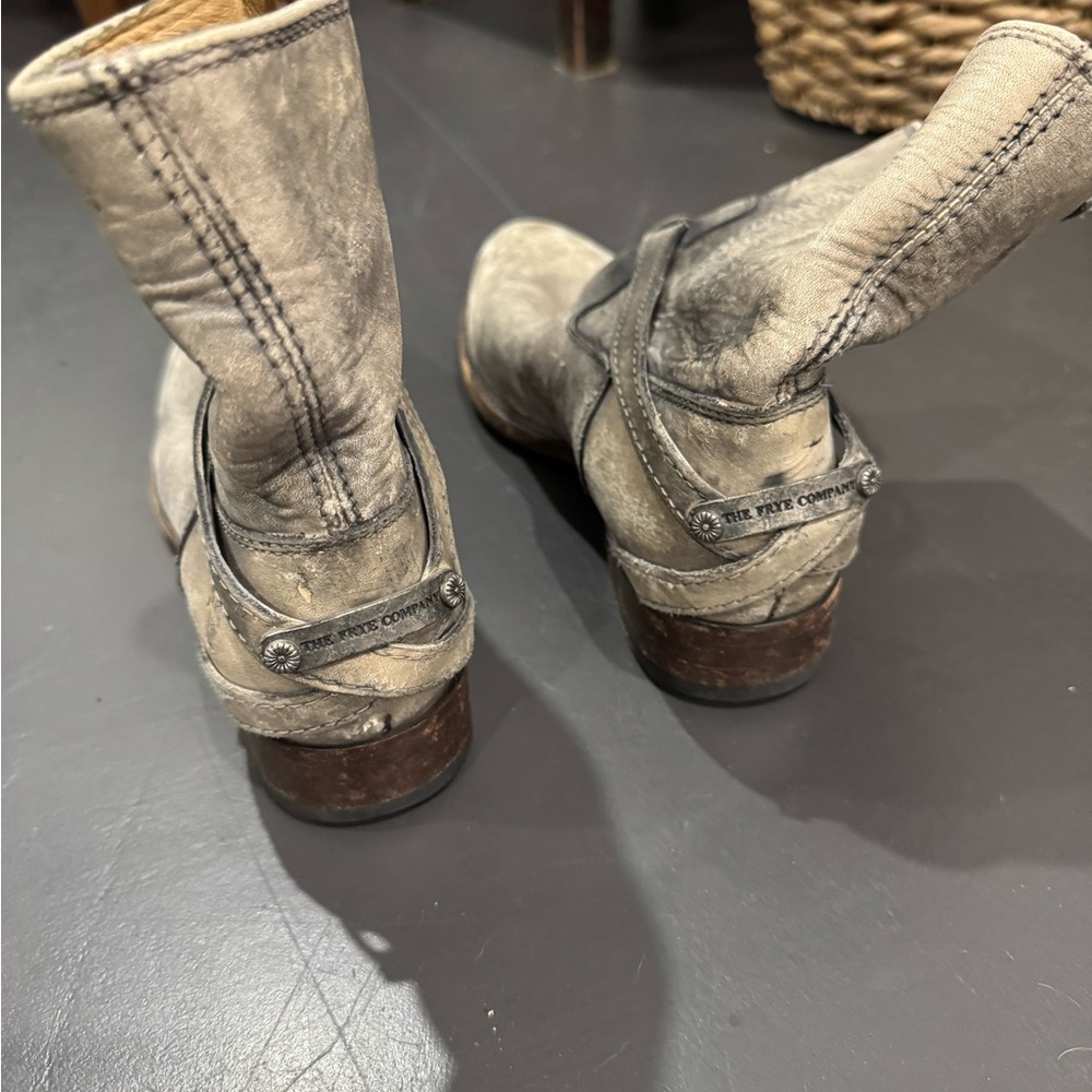 Leather Frye Lindsey Plate Distressed Gray Boots